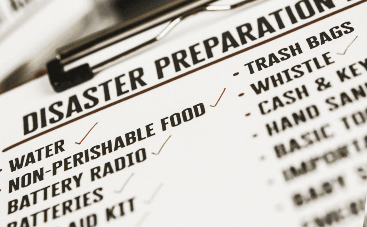 Quiz Do You Know What To Pack in Your Emergency Kit? PG&E Safety